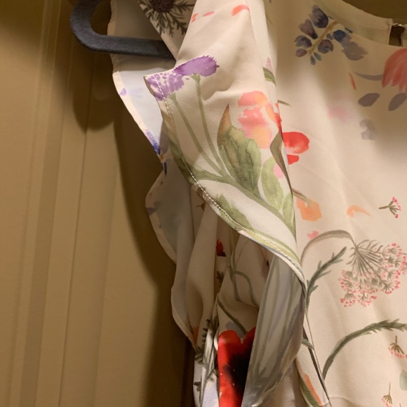 Elegant Flowery Maternity Dress w/Flared Shoulders - Picture 9 of 16